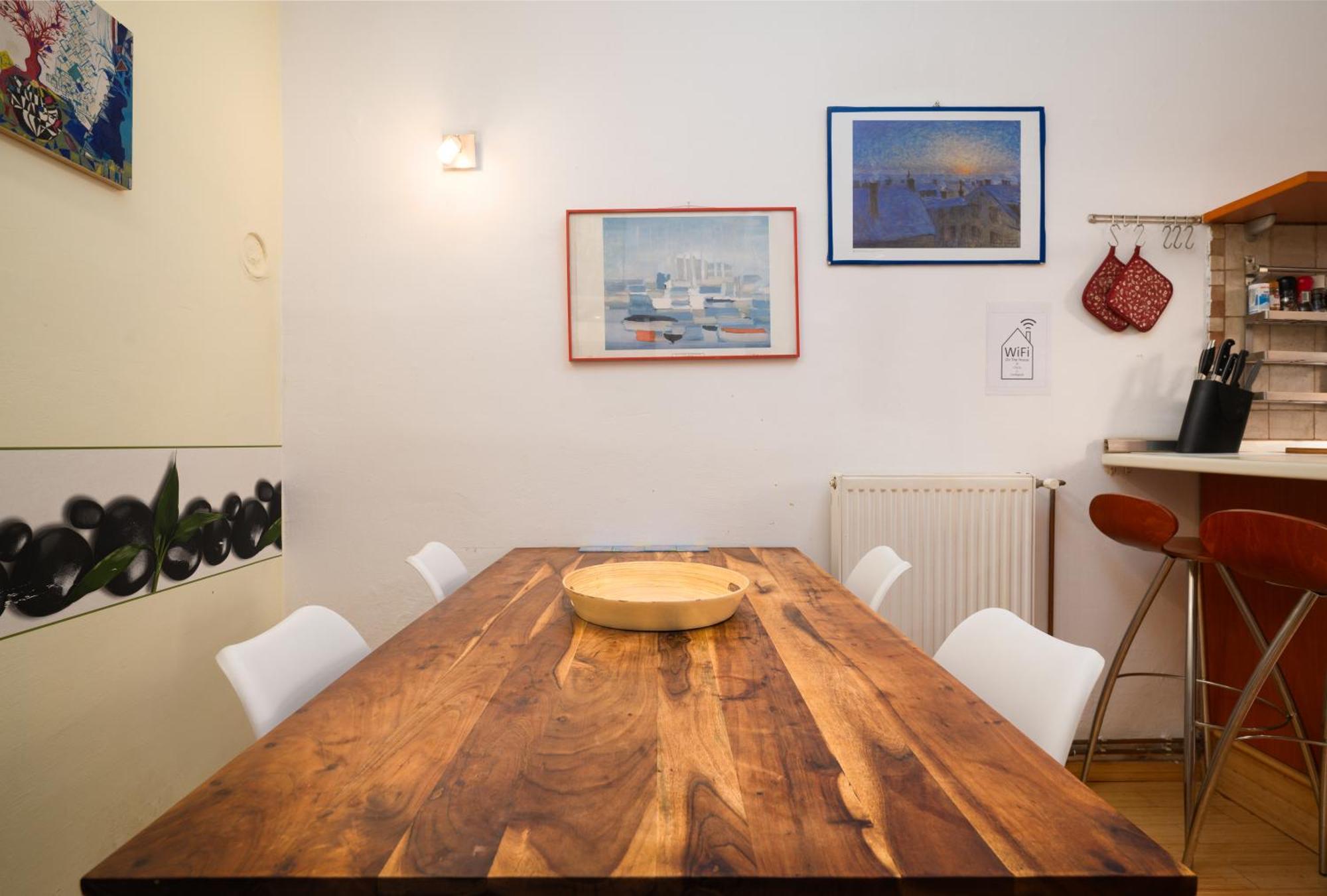 Urban View Apartment With Free Parking Laibach Exterior foto