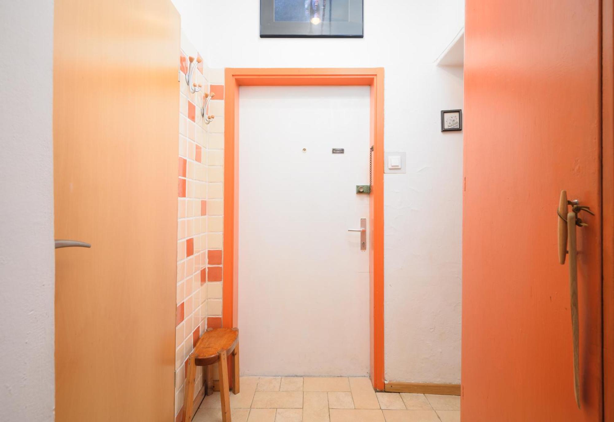 Urban View Apartment With Free Parking Laibach Exterior foto